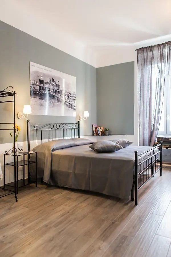 Demithos Rooms La Spezia 3*,  Italia