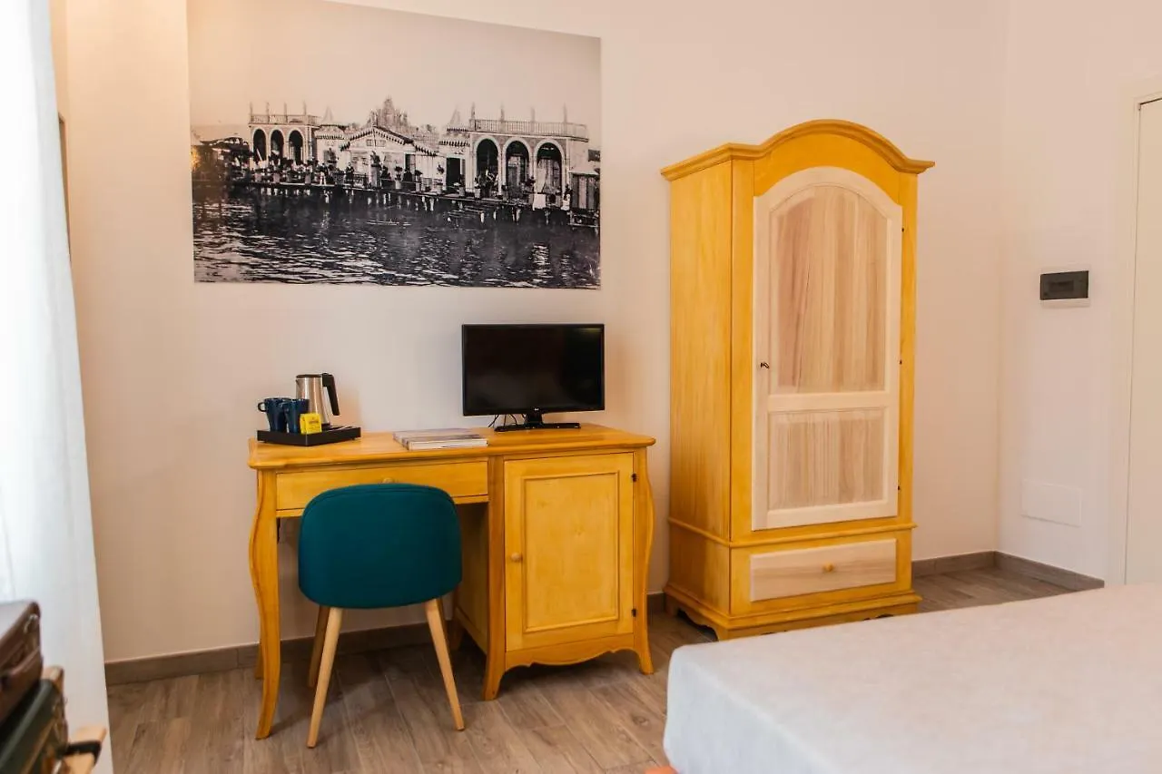 Demithos Rooms La Spezia