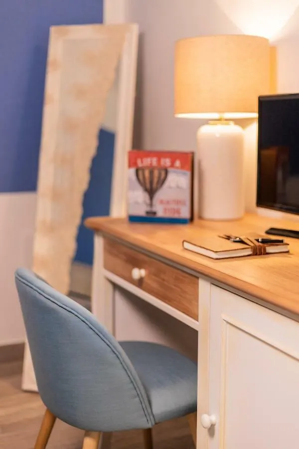 Demithos Rooms La Spezia 3*,